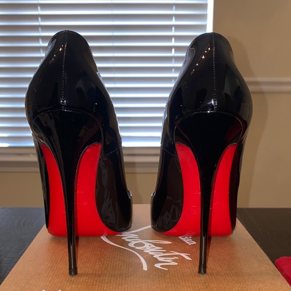 Christian Louboutin Glossy Black Heels with Red Sole - Picture 9 of 13